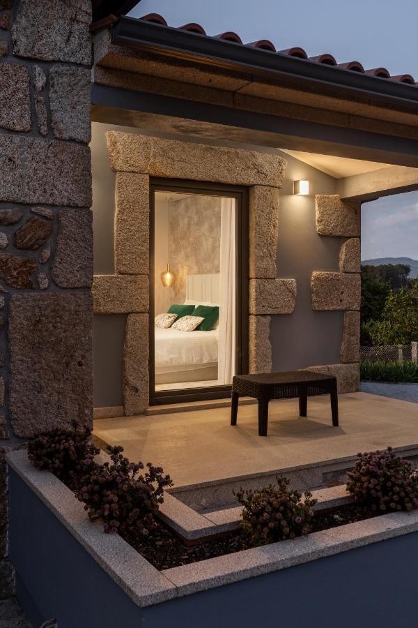 ヴィラ・ノーヴァ・デ・セルヴェイラ O Cervo Charm Houseヴィラ エクステリア 写真